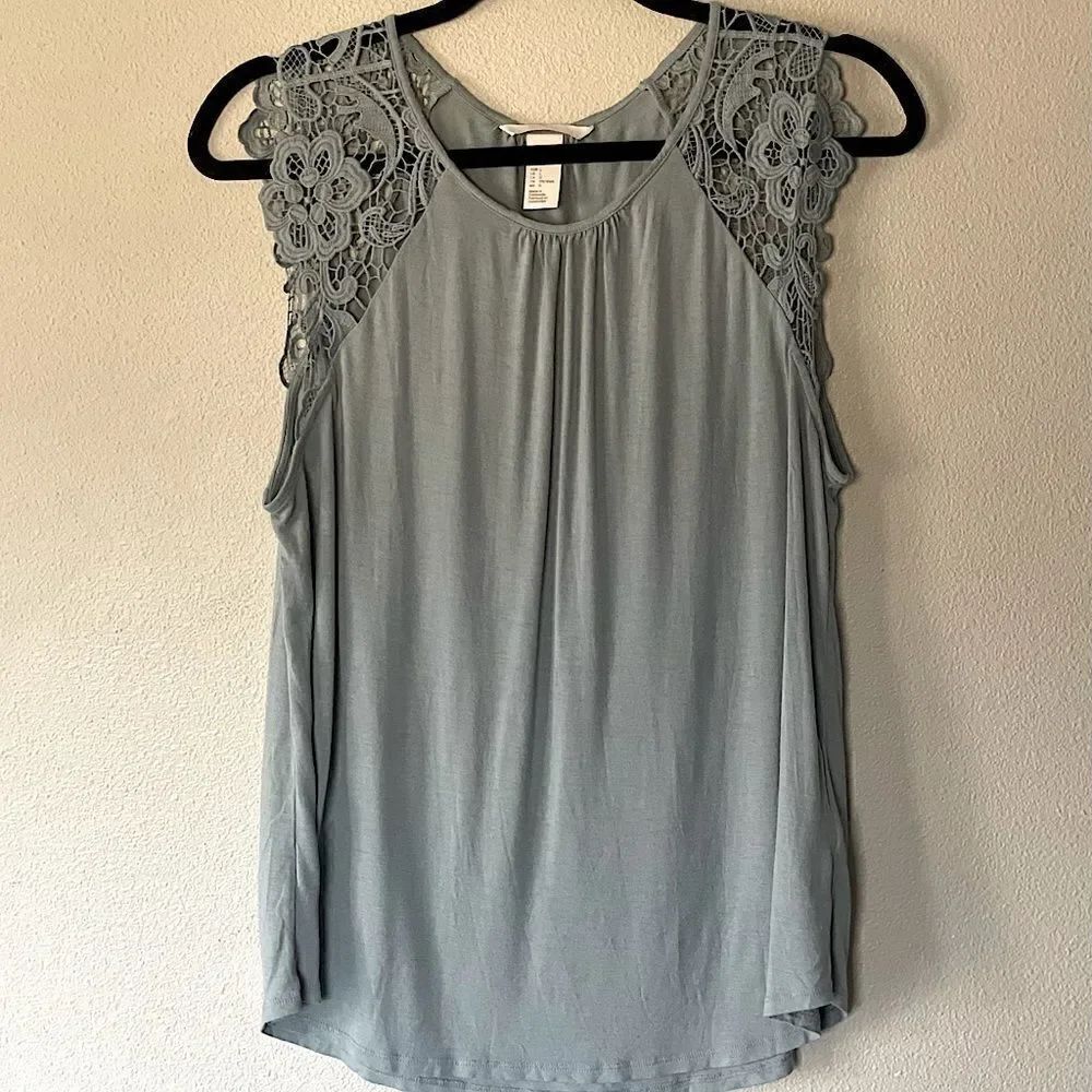 H&M Light Sage, Short-Sleeve Top with Lace Shoulder Detail. Size Large.